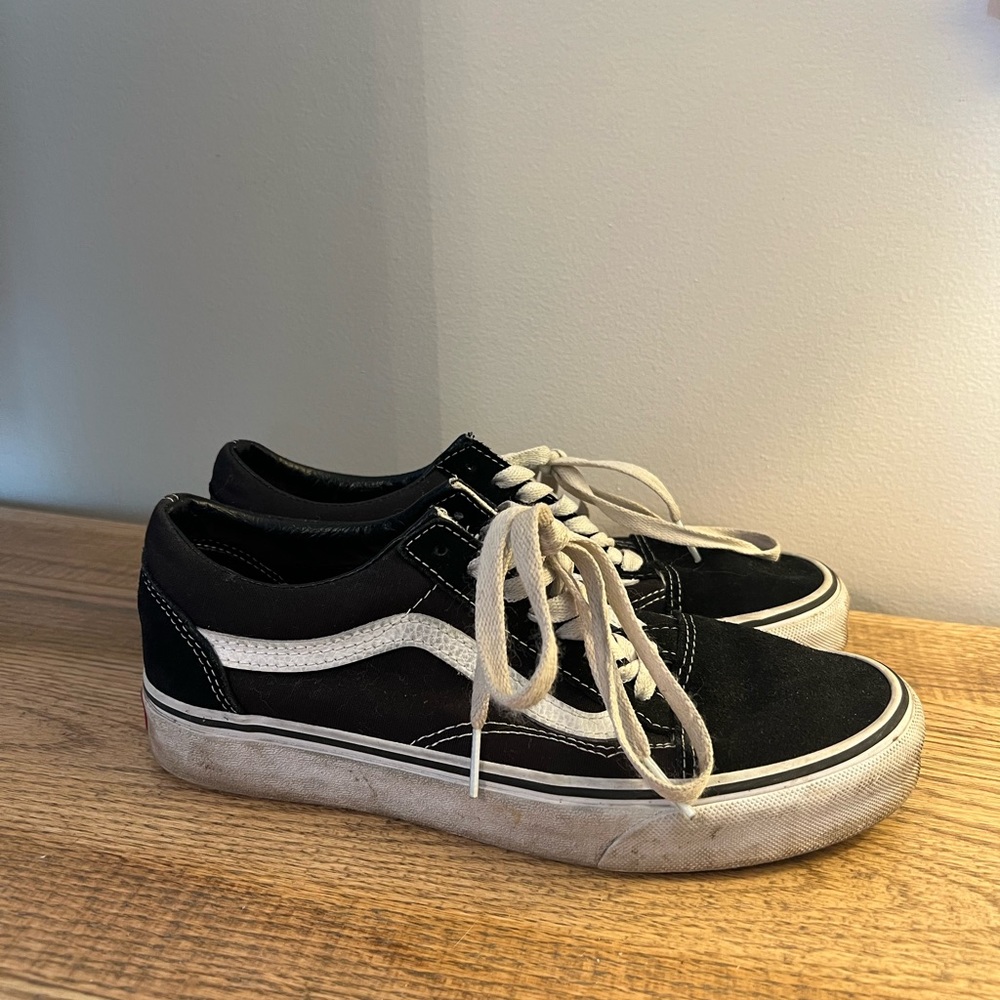 Black vans